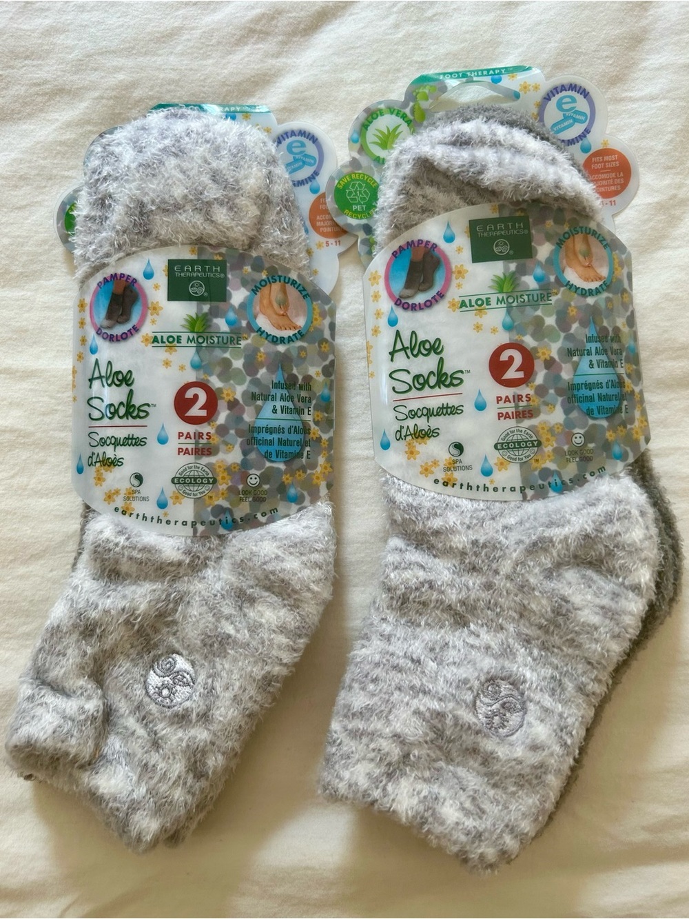 NWT Bundle Earth Therapeutics Aloe Socks (2) 2 packs OS